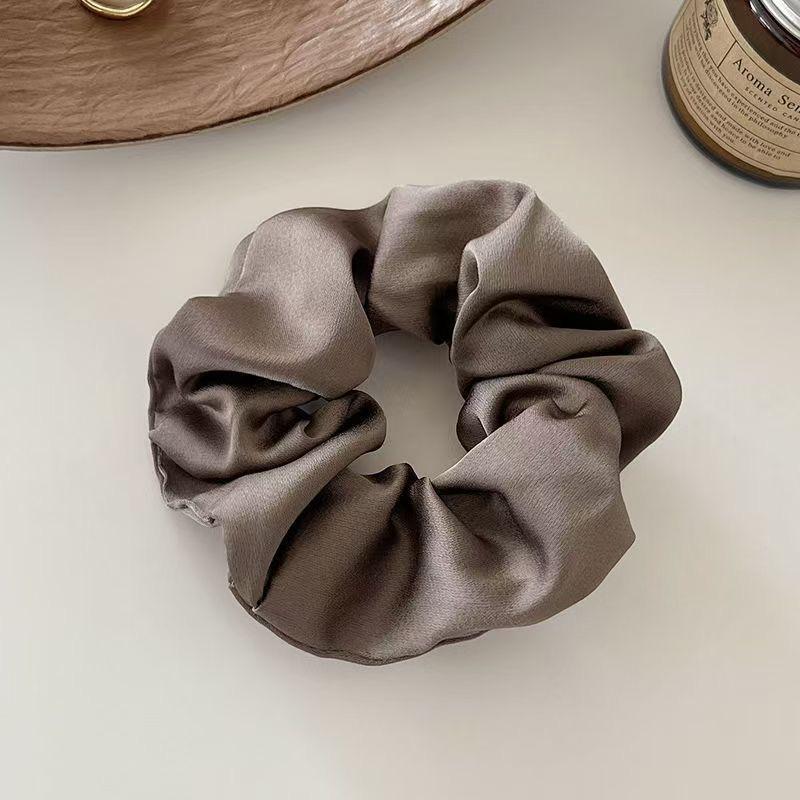 1 Pcs Women's Satin Scrunchies - Soft Silk-Like Ponytail Ties (Random Color)